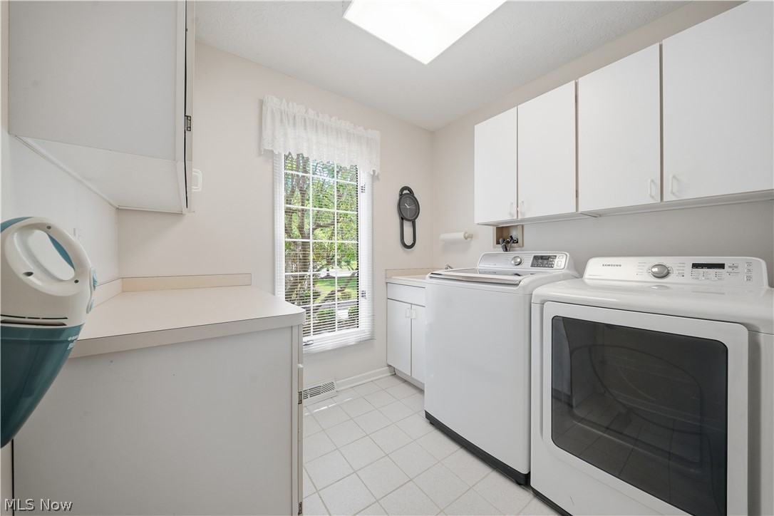 644 Clinton Lane Highland Heights OH 44143