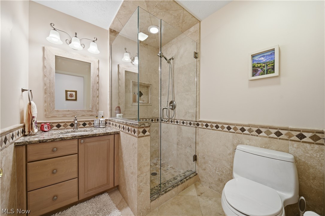 644 Clinton Lane Highland Heights OH 44143