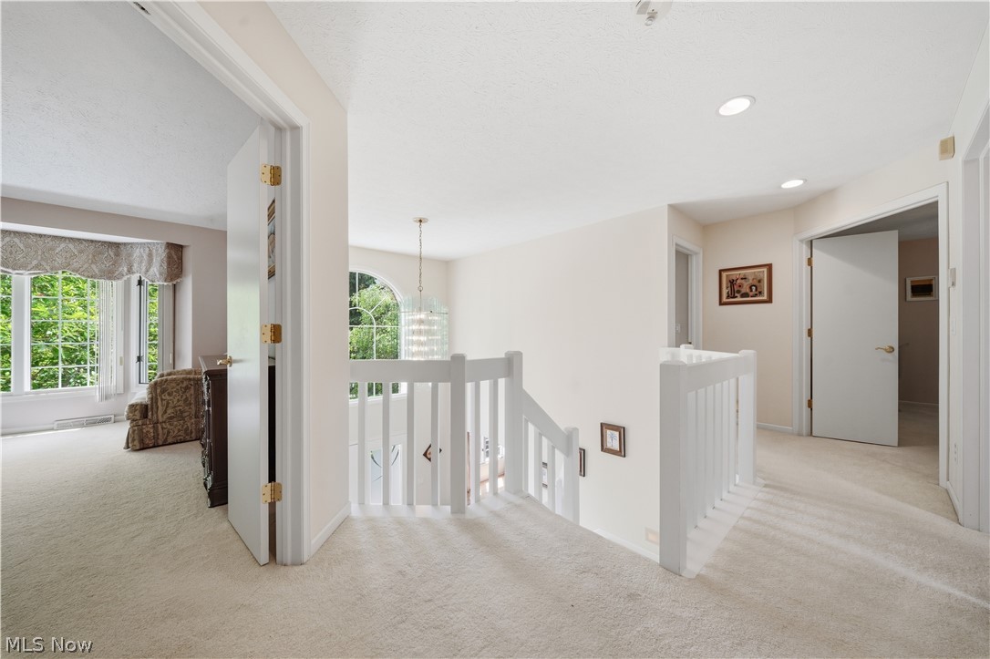 644 Clinton Lane Highland Heights OH 44143