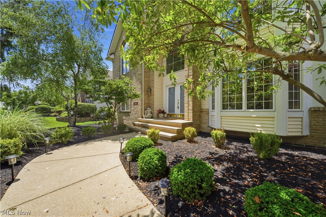 644 Clinton Lane Highland Heights OH 44143