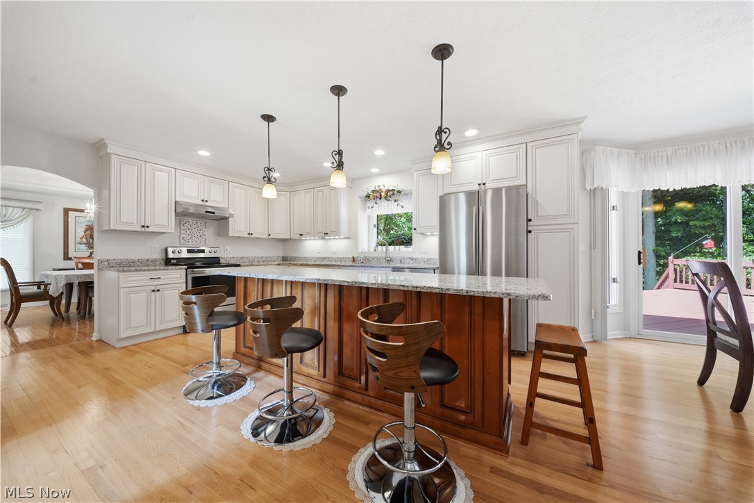 644 Clinton Lane Highland Heights OH 44143