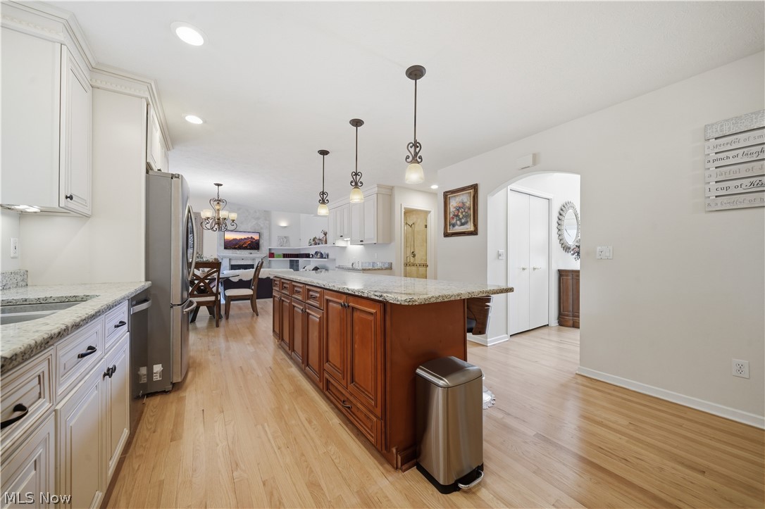 644 Clinton Lane Highland Heights OH 44143