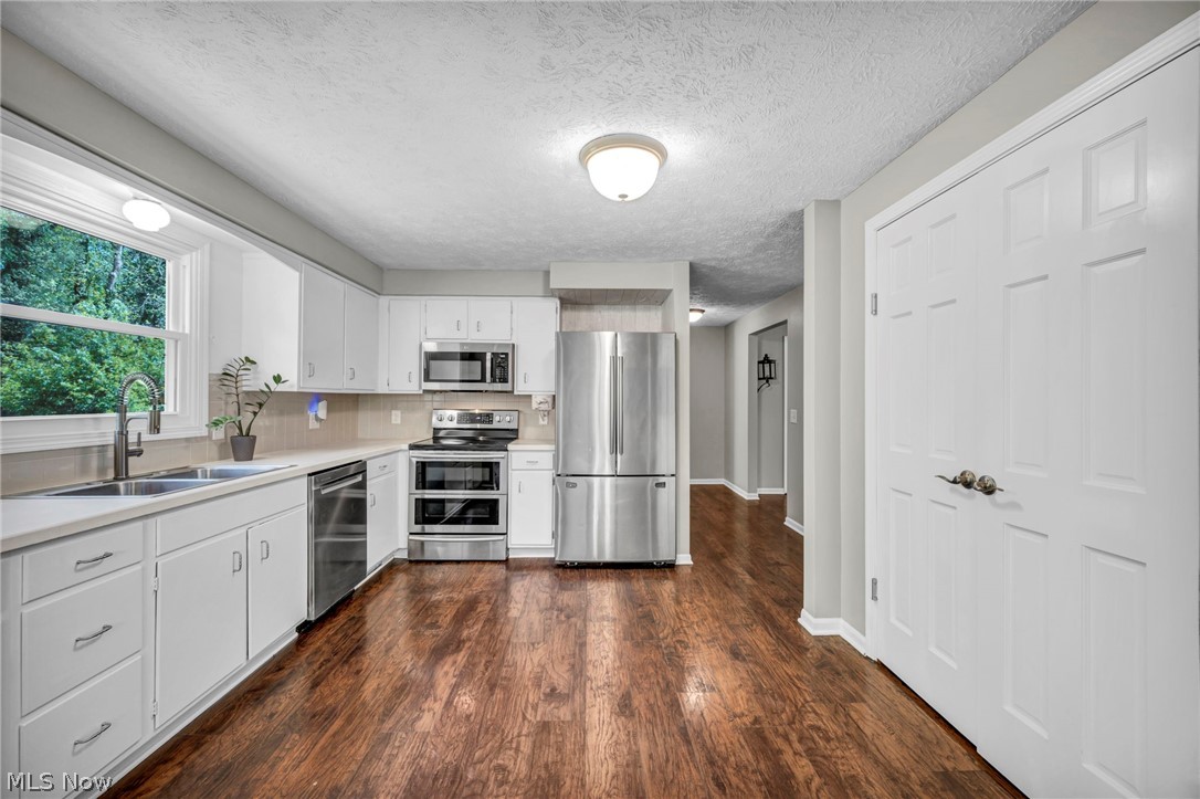 2635 Henrietta Drive Green OH 44685