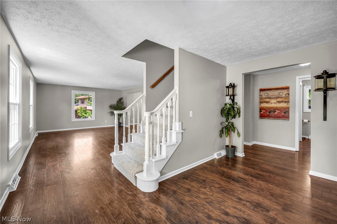 2635 Henrietta Drive Green OH 44685