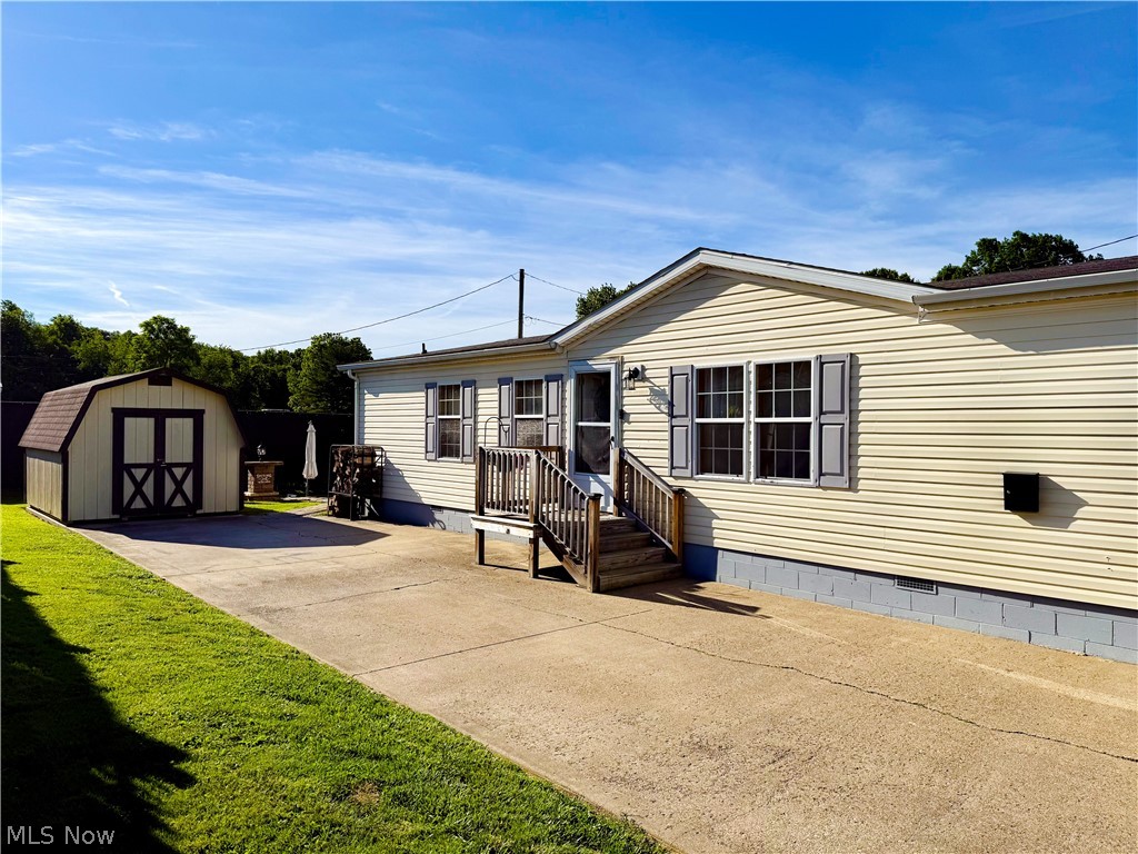 531 Herrick Street Uhrichsville OH 44683