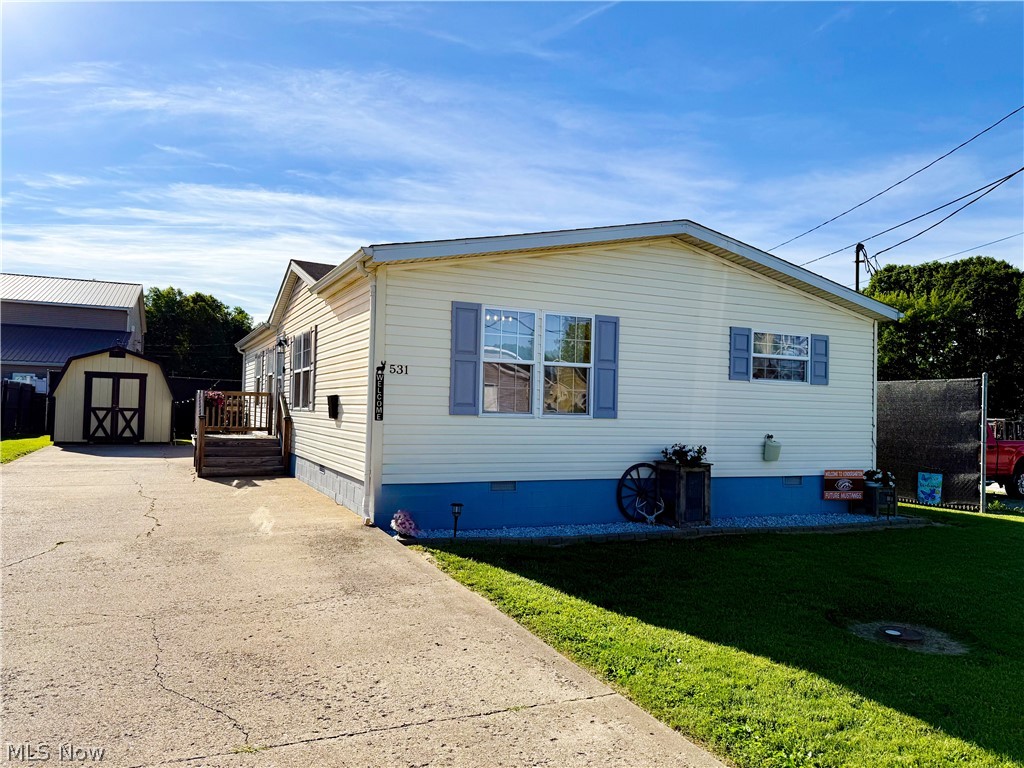 531 Herrick Street Uhrichsville OH 44683