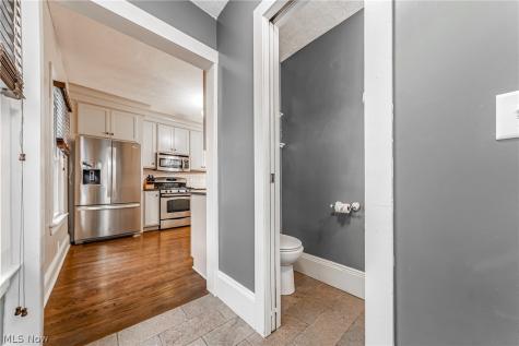1306 Marlowe Avenue Lakewood OH 44107