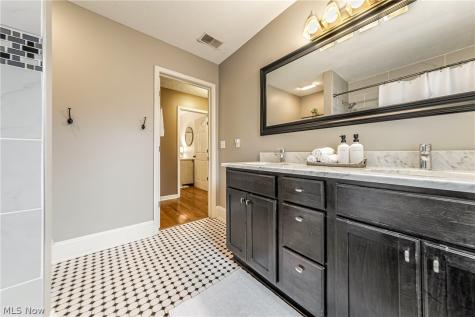 1306 Marlowe Avenue Lakewood OH 44107