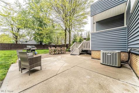 1306 Marlowe Avenue Lakewood OH 44107