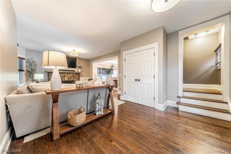 1306 Marlowe Avenue Lakewood OH 44107