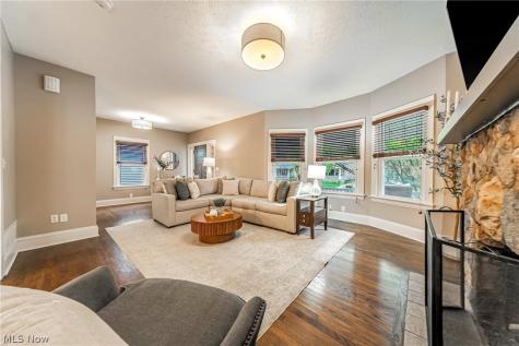 1306 Marlowe Avenue Lakewood OH 44107