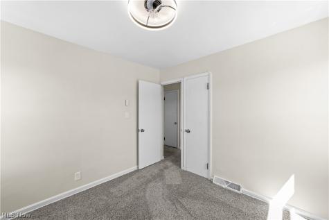 6307 Kenneth Avenue Parma OH 44129
