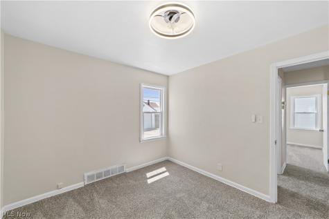 6307 Kenneth Avenue Parma OH 44129