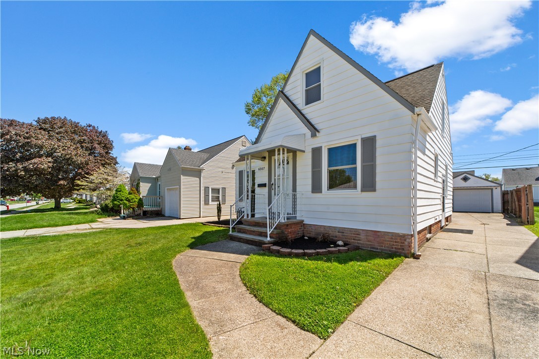 6307 Kenneth Avenue Parma OH 44129