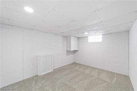 6307 Kenneth Avenue Parma OH 44129
