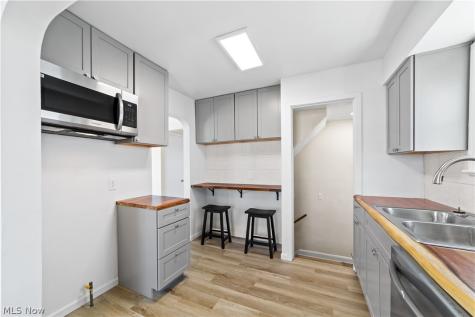 6307 Kenneth Avenue Parma OH 44129