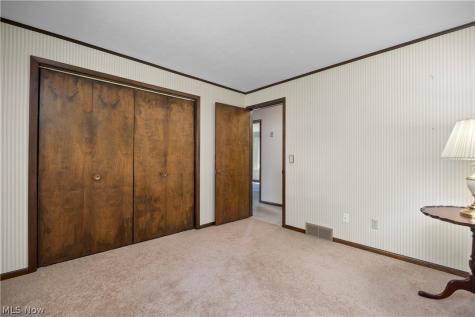 3516 Meadowbrook Drive Lorain OH 44053
