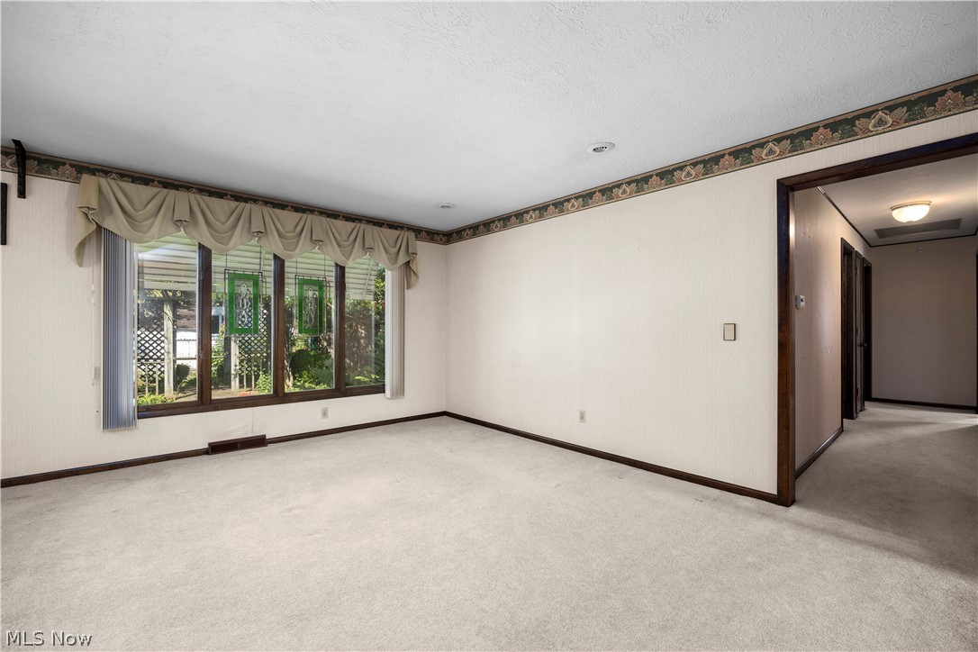 3516 Meadowbrook Drive Lorain OH 44053