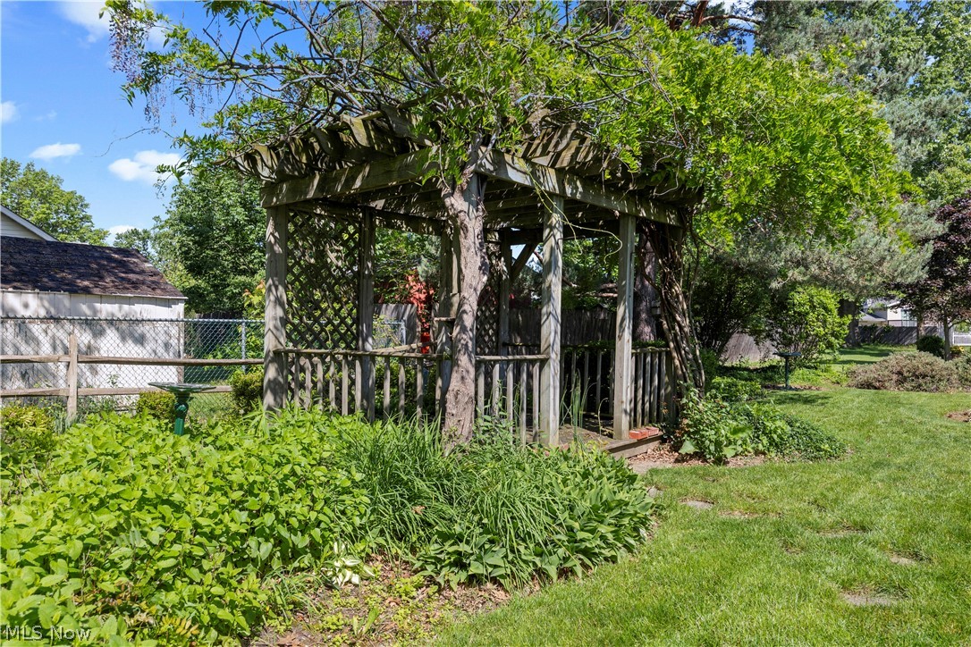3516 Meadowbrook Drive Lorain OH 44053
