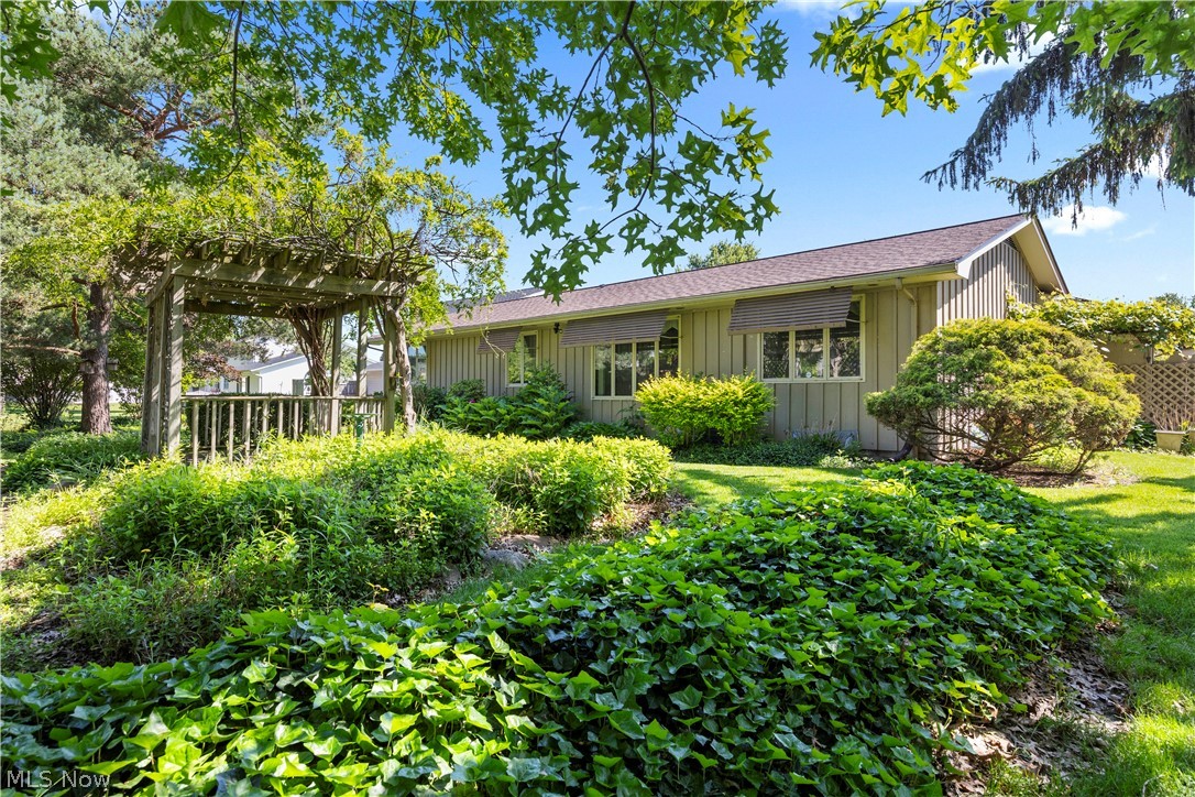 3516 Meadowbrook Drive Lorain OH 44053