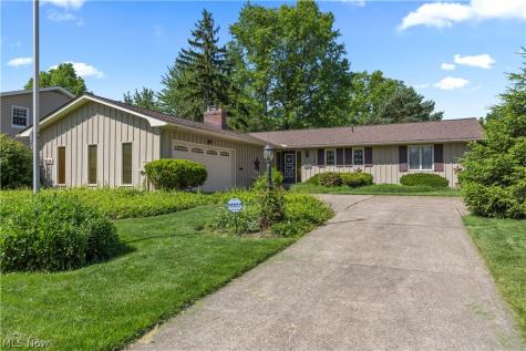 3516 Meadowbrook Drive Lorain OH 44053