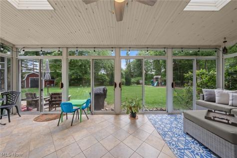 31477 Roberta Drive Bay Village OH 44140