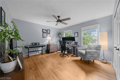 31477 Roberta Drive Bay Village OH 44140