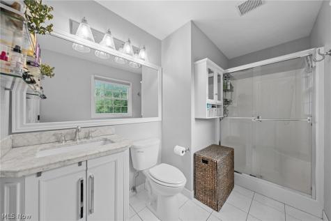 31477 Roberta Drive Bay Village OH 44140
