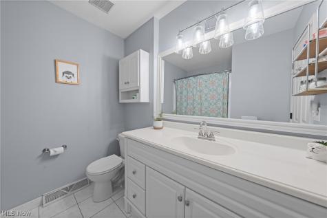 31477 Roberta Drive Bay Village OH 44140