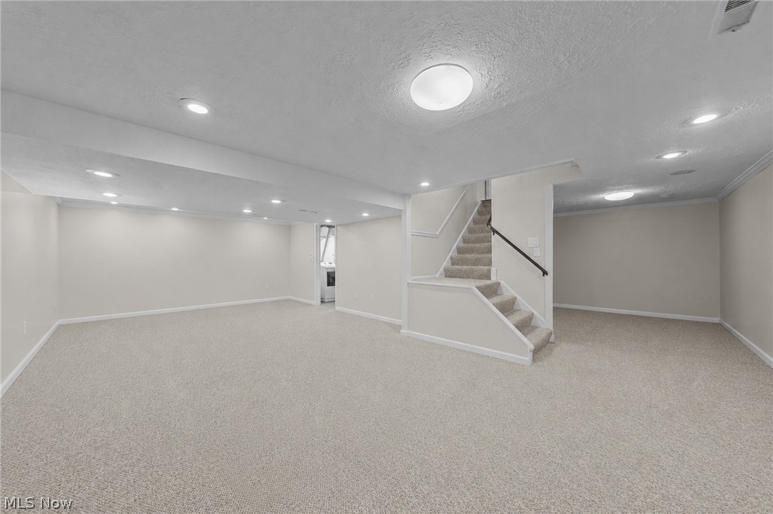 31477 Roberta Drive Bay Village OH 44140