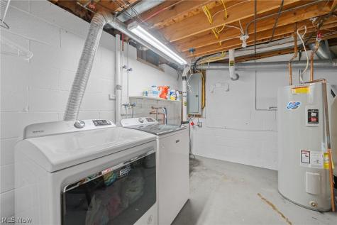 31477 Roberta Drive Bay Village OH 44140