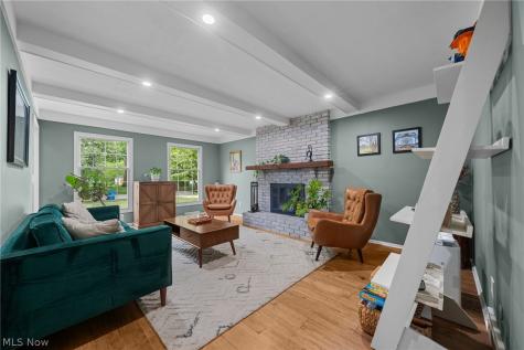 31477 Roberta Drive Bay Village OH 44140