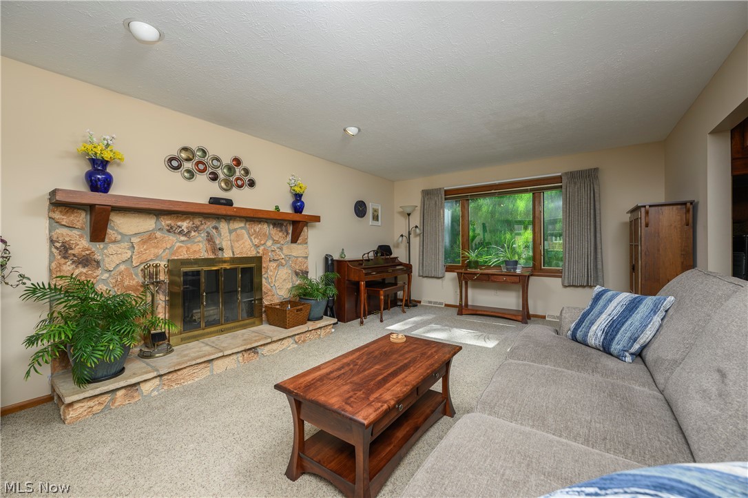 8365 Crinkleroot Clearing Brecksville OH 44141