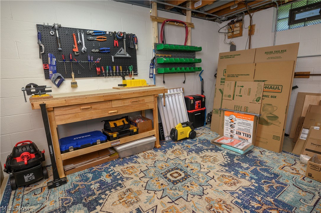 8365 Crinkleroot Clearing Brecksville OH 44141
