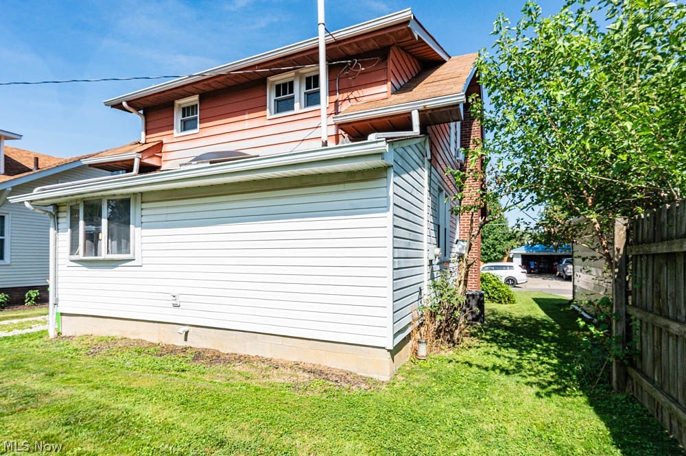 2127 S Freedom Avenue Alliance OH 44601