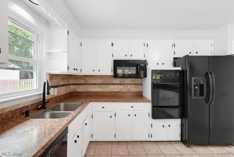 4870 N Sedgewick Road Lyndhurst OH 44124