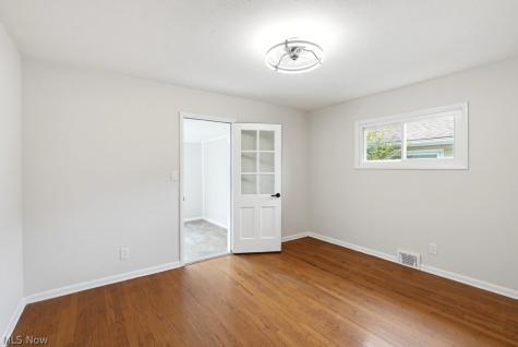 4870 N Sedgewick Road Lyndhurst OH 44124
