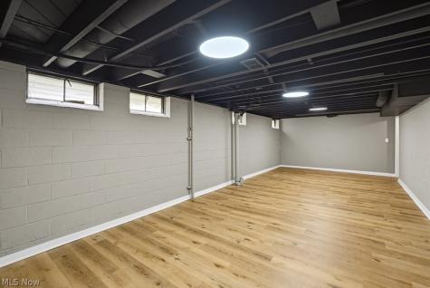4870 N Sedgewick Road Lyndhurst OH 44124