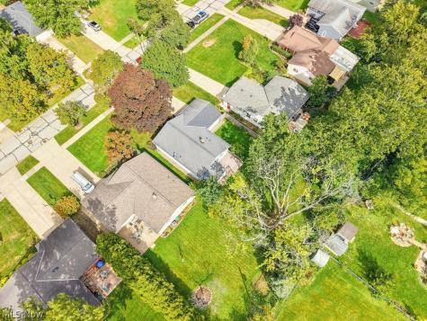 4870 N Sedgewick Road Lyndhurst OH 44124