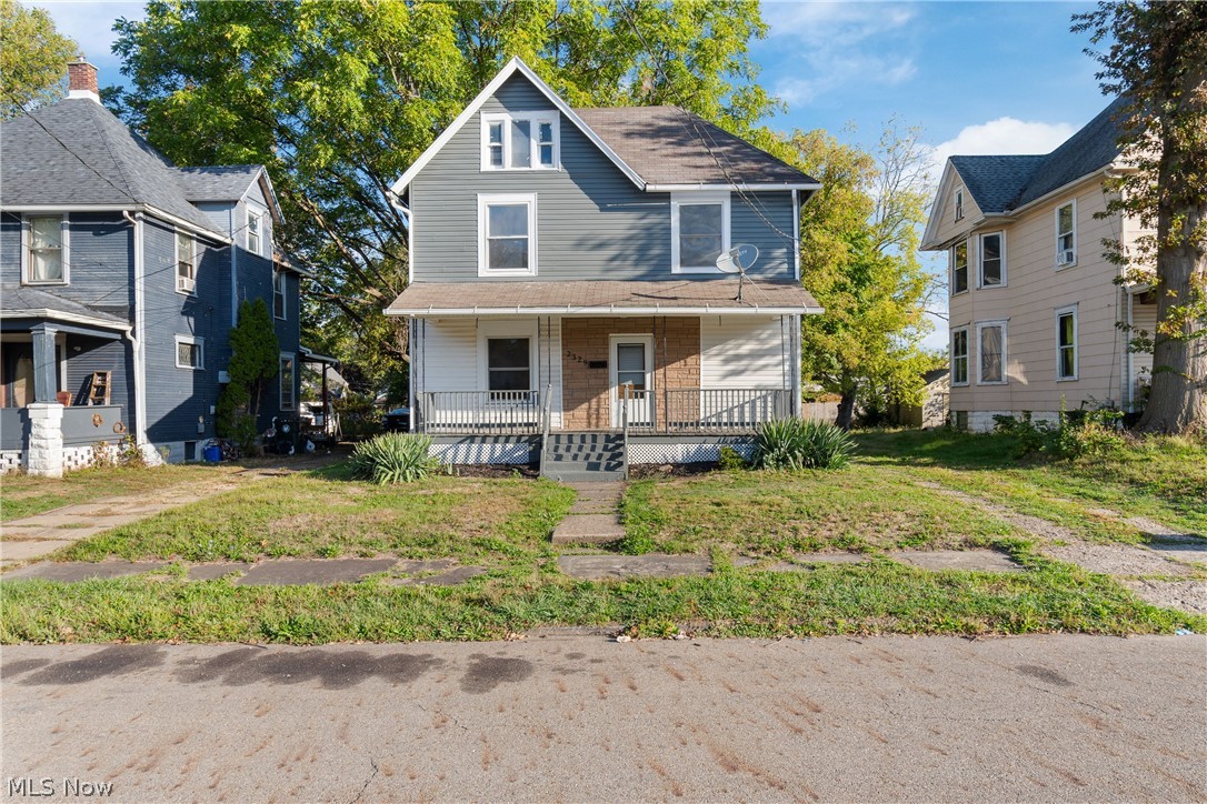 2329 Winfield Way NE Canton OH 44705