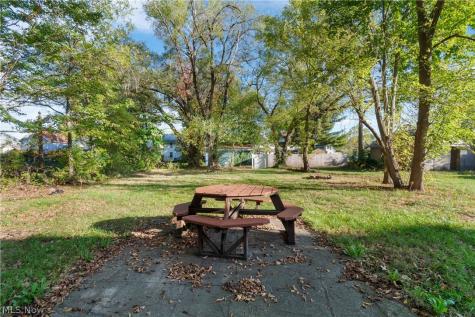2329 Winfield Way NE Canton OH 44705