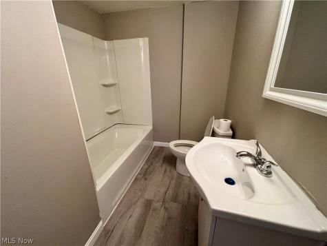 212 Ohio Avenue Niles OH 44446