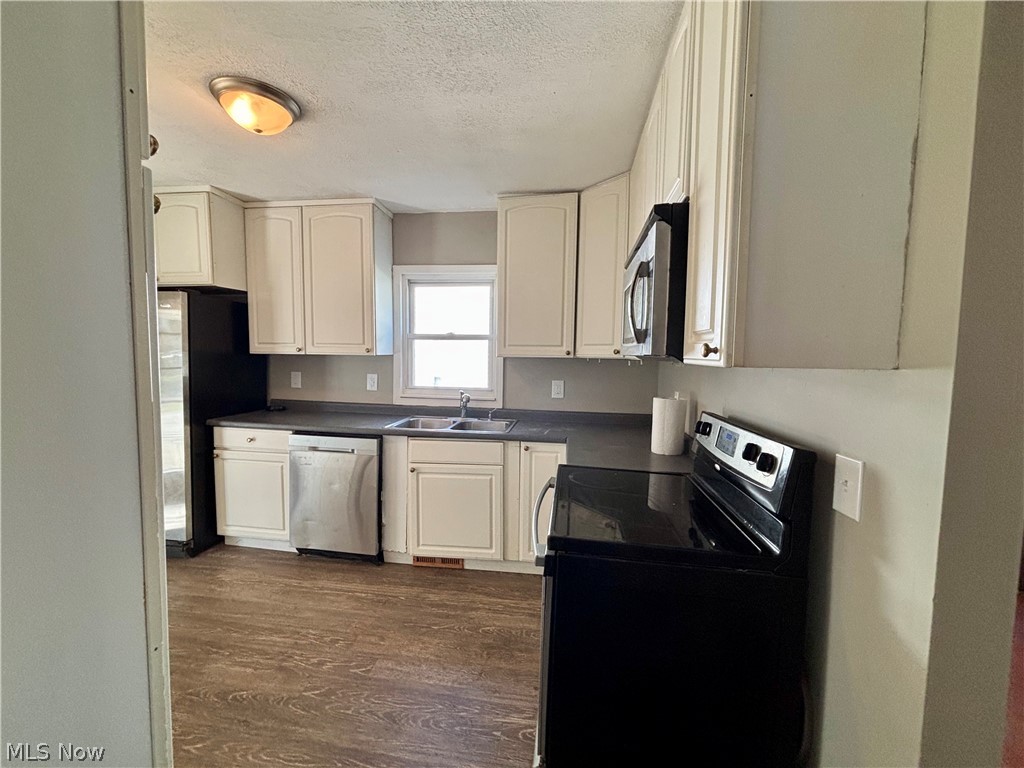 212 Ohio Avenue Niles OH 44446