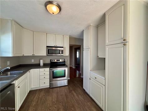 212 Ohio Avenue Niles OH 44446