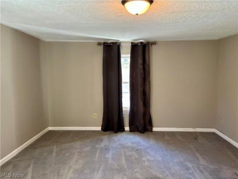 212 Ohio Avenue Niles OH 44446