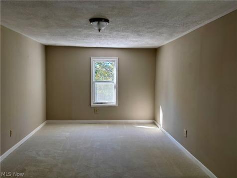 212 Ohio Avenue Niles OH 44446