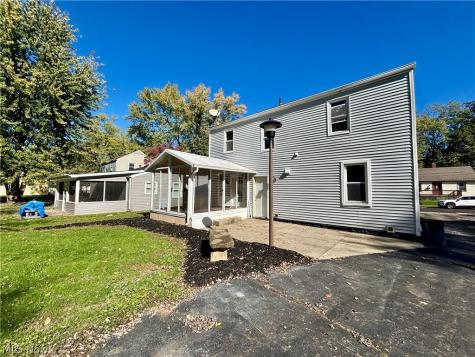 212 Ohio Avenue Niles OH 44446
