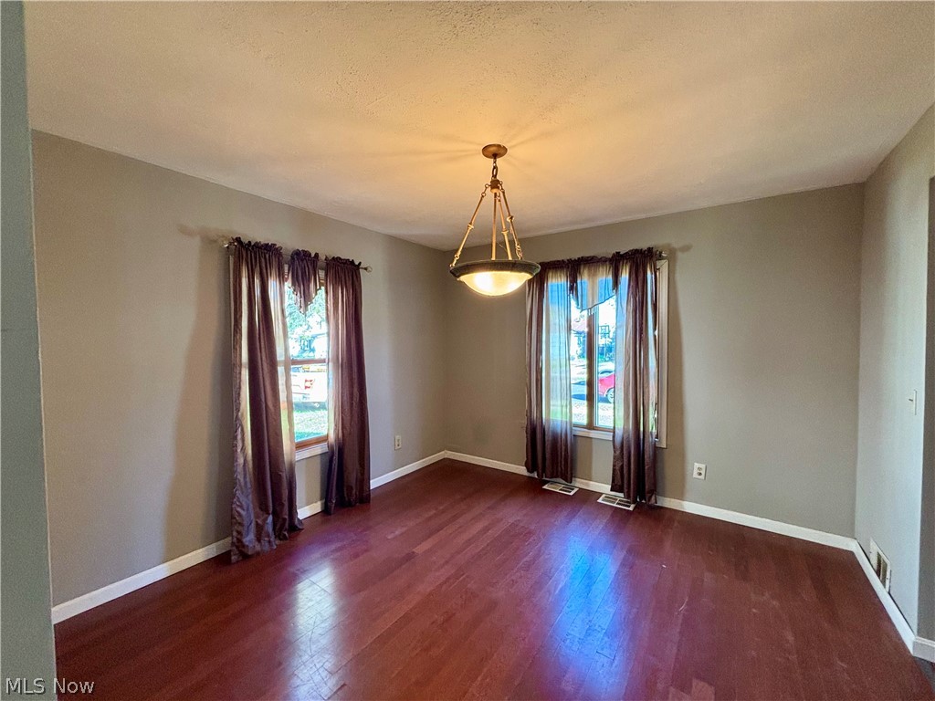 212 Ohio Avenue Niles OH 44446