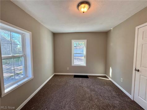 212 Ohio Avenue Niles OH 44446