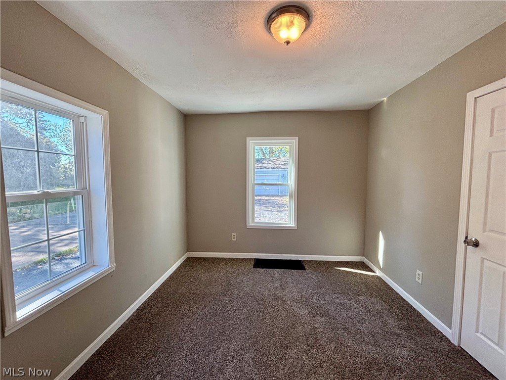 212 Ohio Avenue Niles OH 44446
